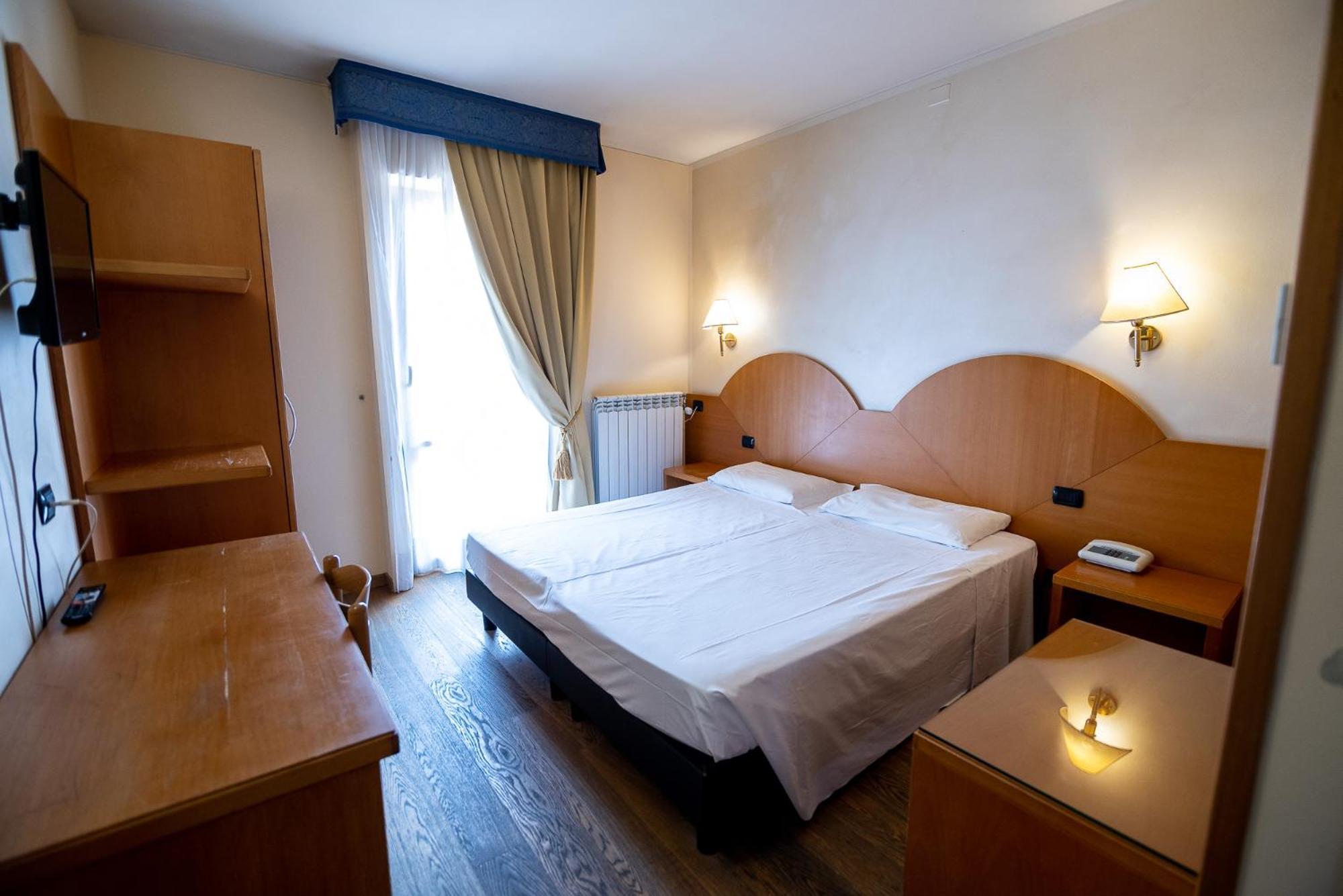 Hotel Rendez Vous Châtillon Extérieur photo